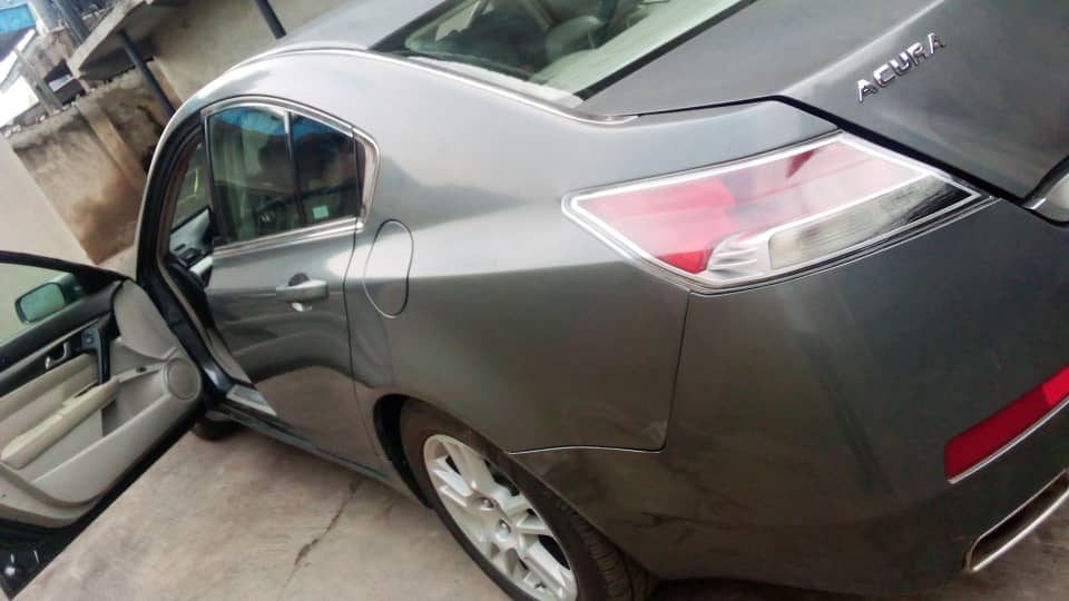 Buy 2009 foreign-used Acura Tl Oyo