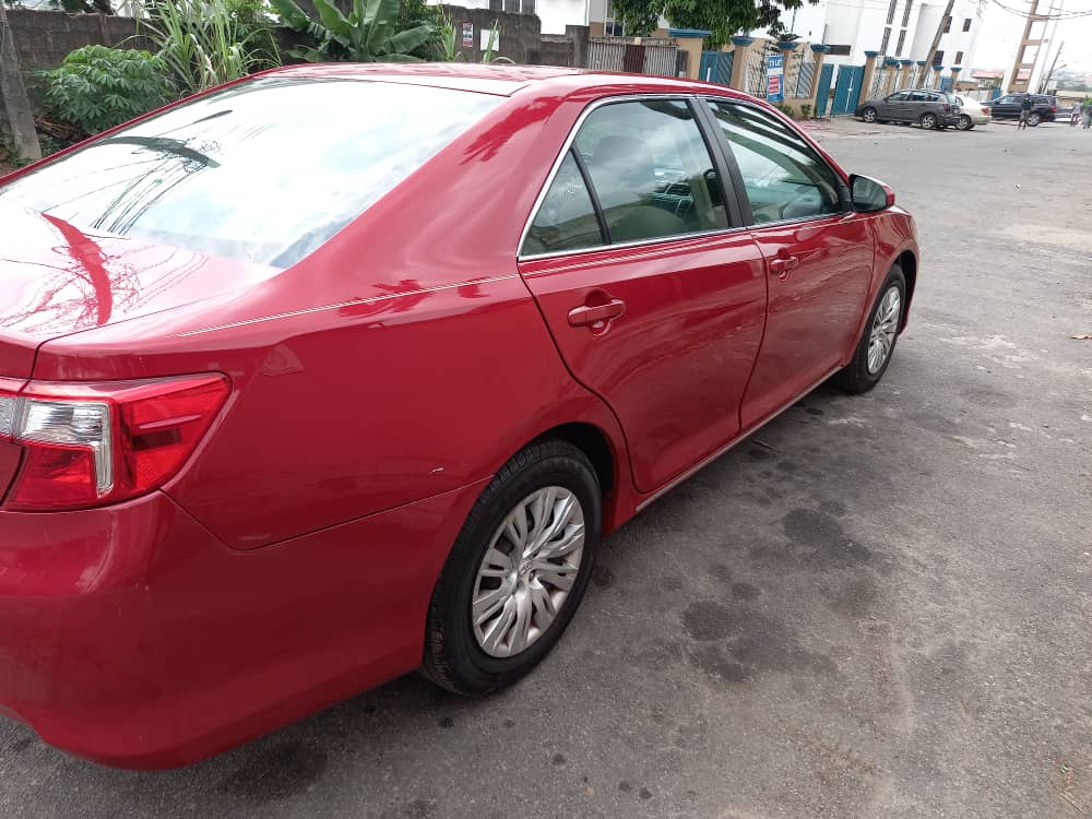 Buy 2012 foreign-used Toyota Camry Lagos