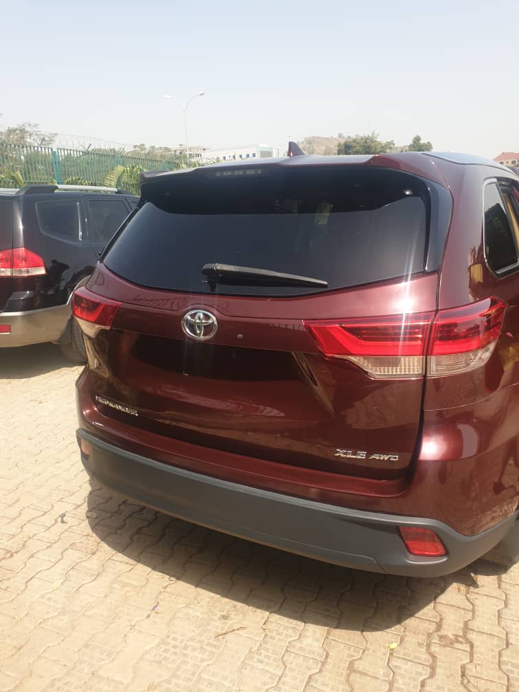Buy 2018 foreign-used Toyota Highlander Abuja