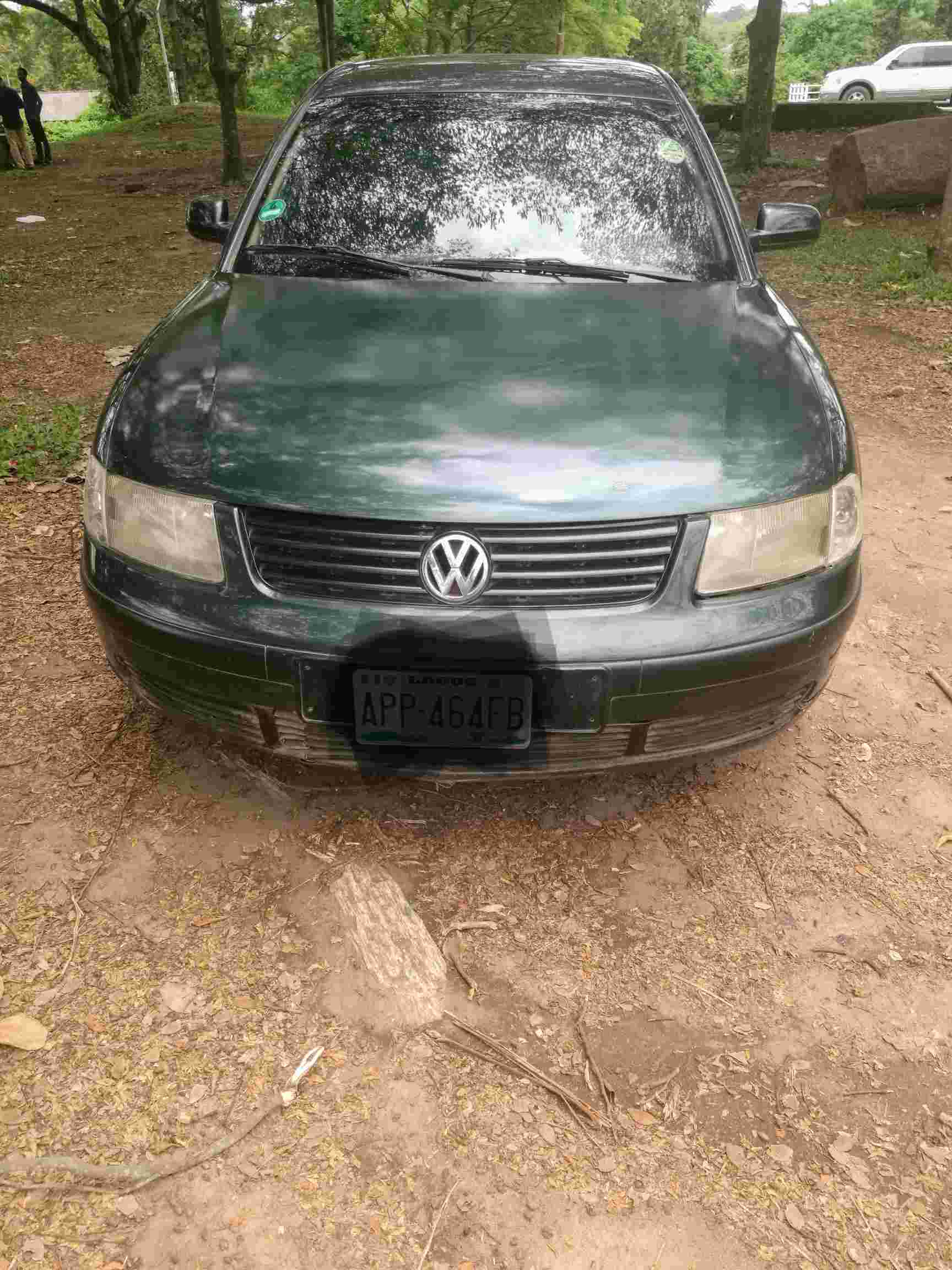Buy 1998 used Volkswagen Passat Oyo