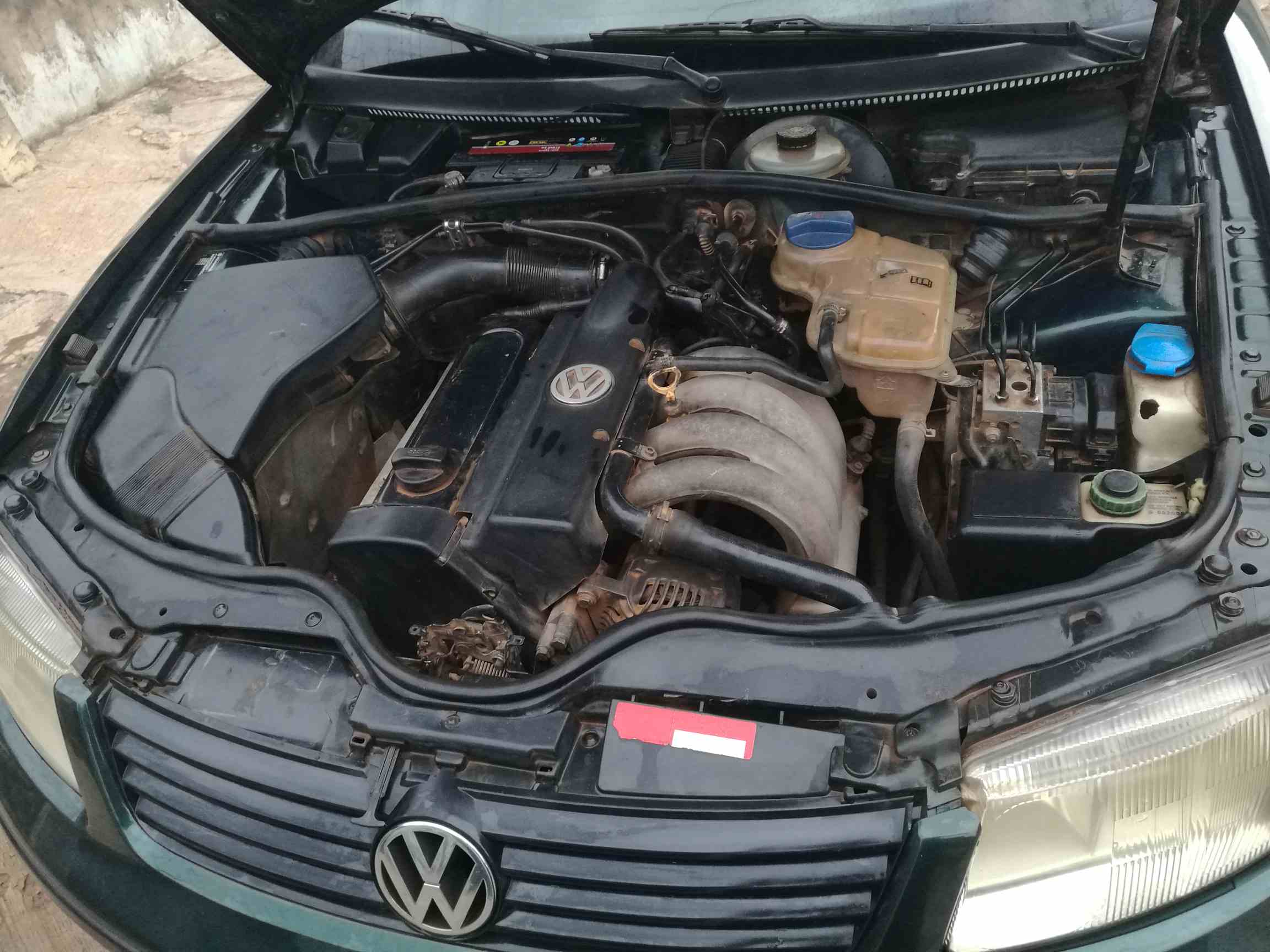 Buy 1998 used Volkswagen Passat Oyo