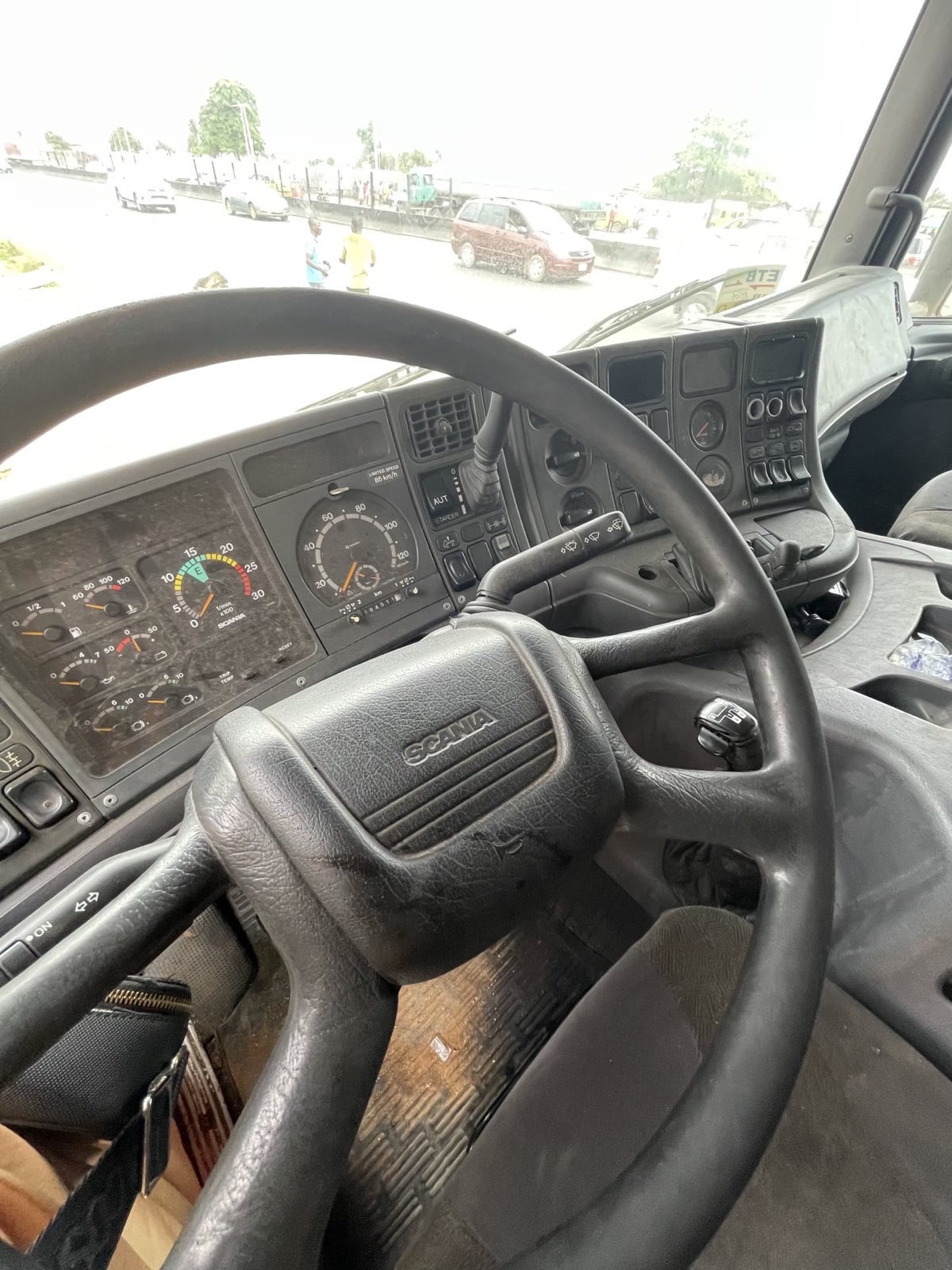 Buy 2004 foreign-used Scania R114 Lagos