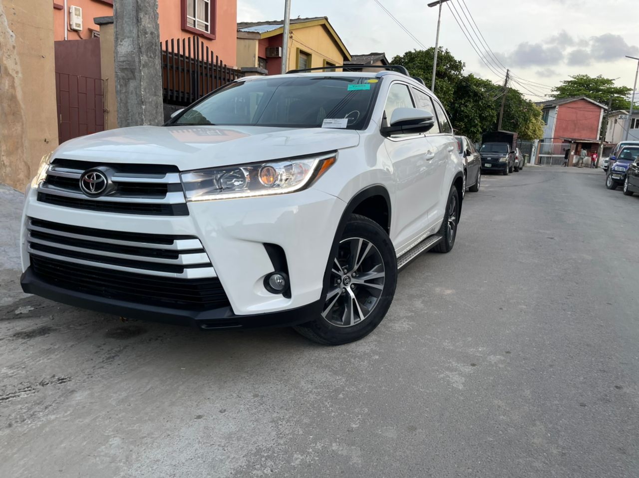 Buy 2018 foreign-used Toyota Highlander Lagos