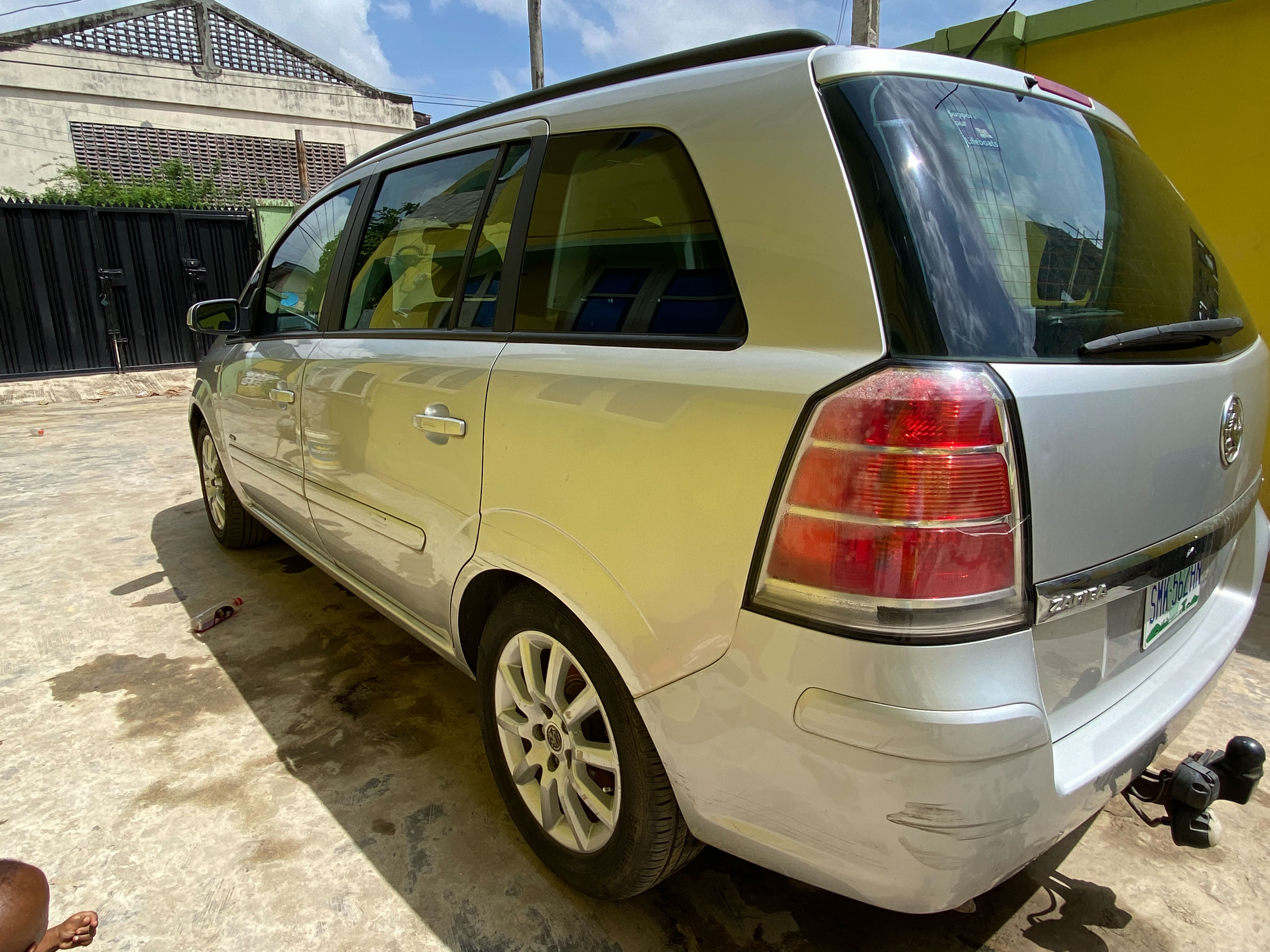 Buy 2008 foreign-used Opel Zafira Lagos