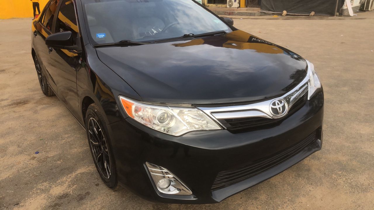 Buy 2012 foreign-used Toyota Corolla Lagos