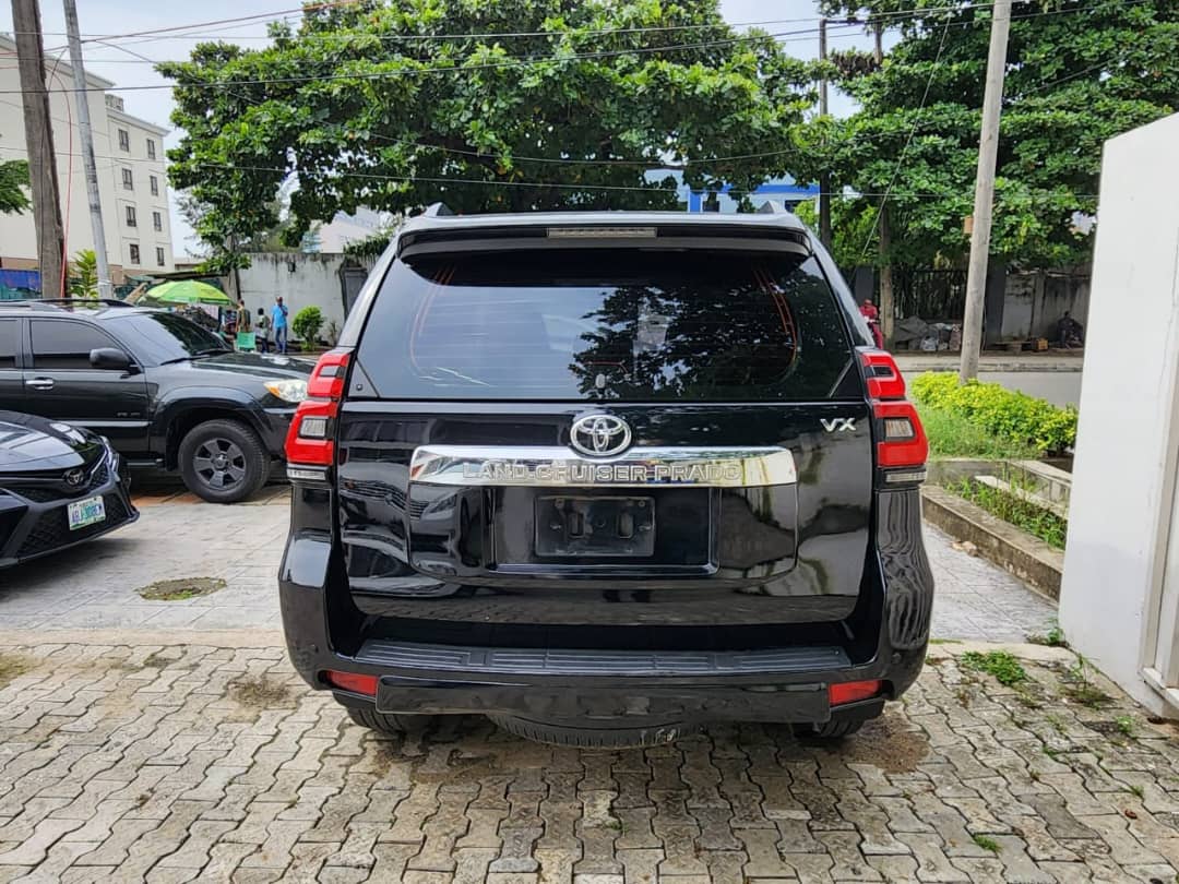 Buy 2018 foreign-used Toyota Land Cruiser Prado Lagos