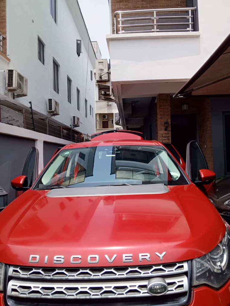 Buy 2016 foreign-used Land-rover Discovery Lagos