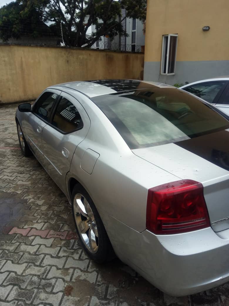 Buy 2006 foreign-used Dodge Charger Lagos