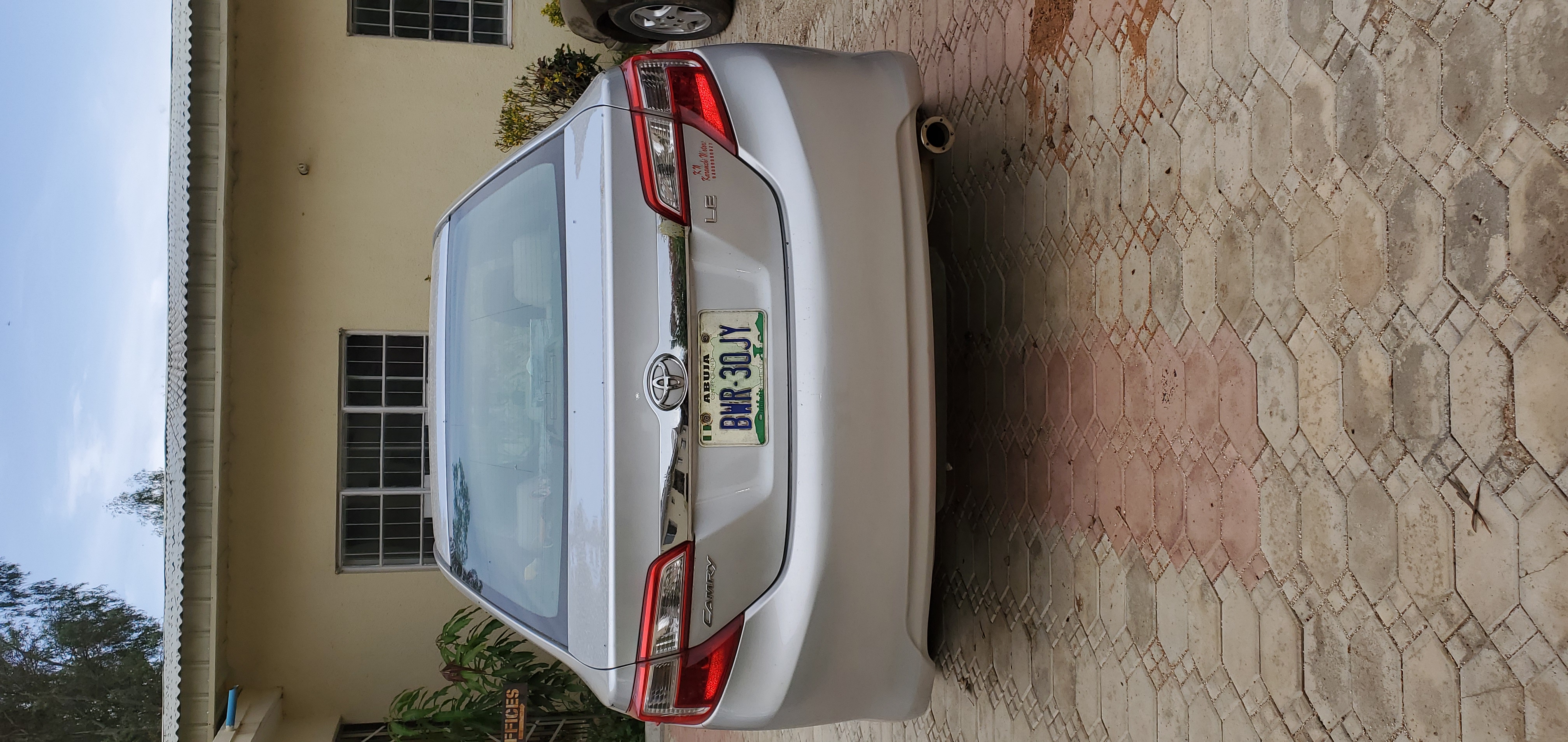 Buy 2012 used Toyota Camry Plateau