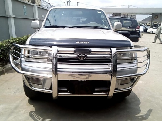 Buy 2000 used Toyota 4runner Lagos