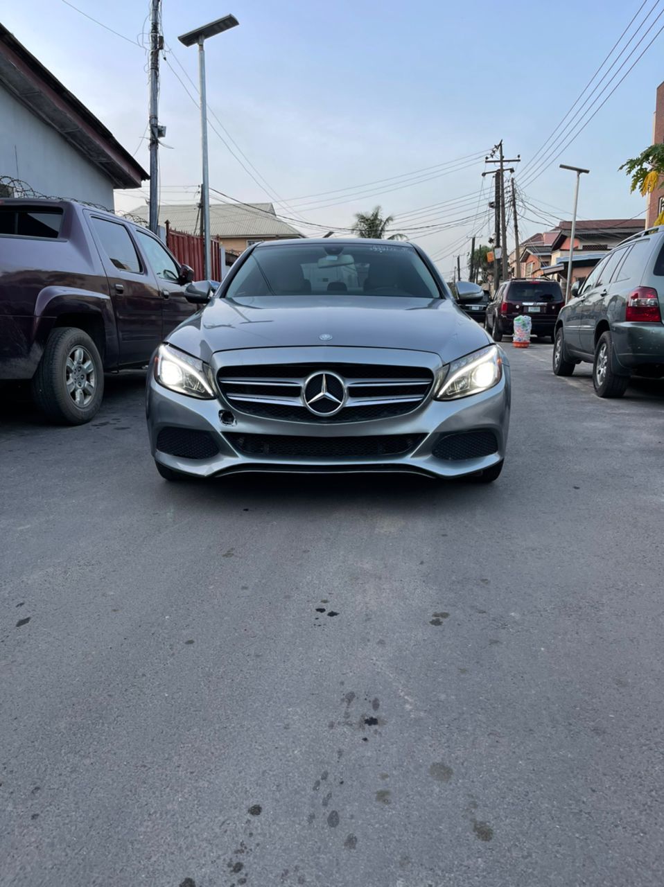 Buy 2015 foreign-used Mercedes-benz C300 Lagos