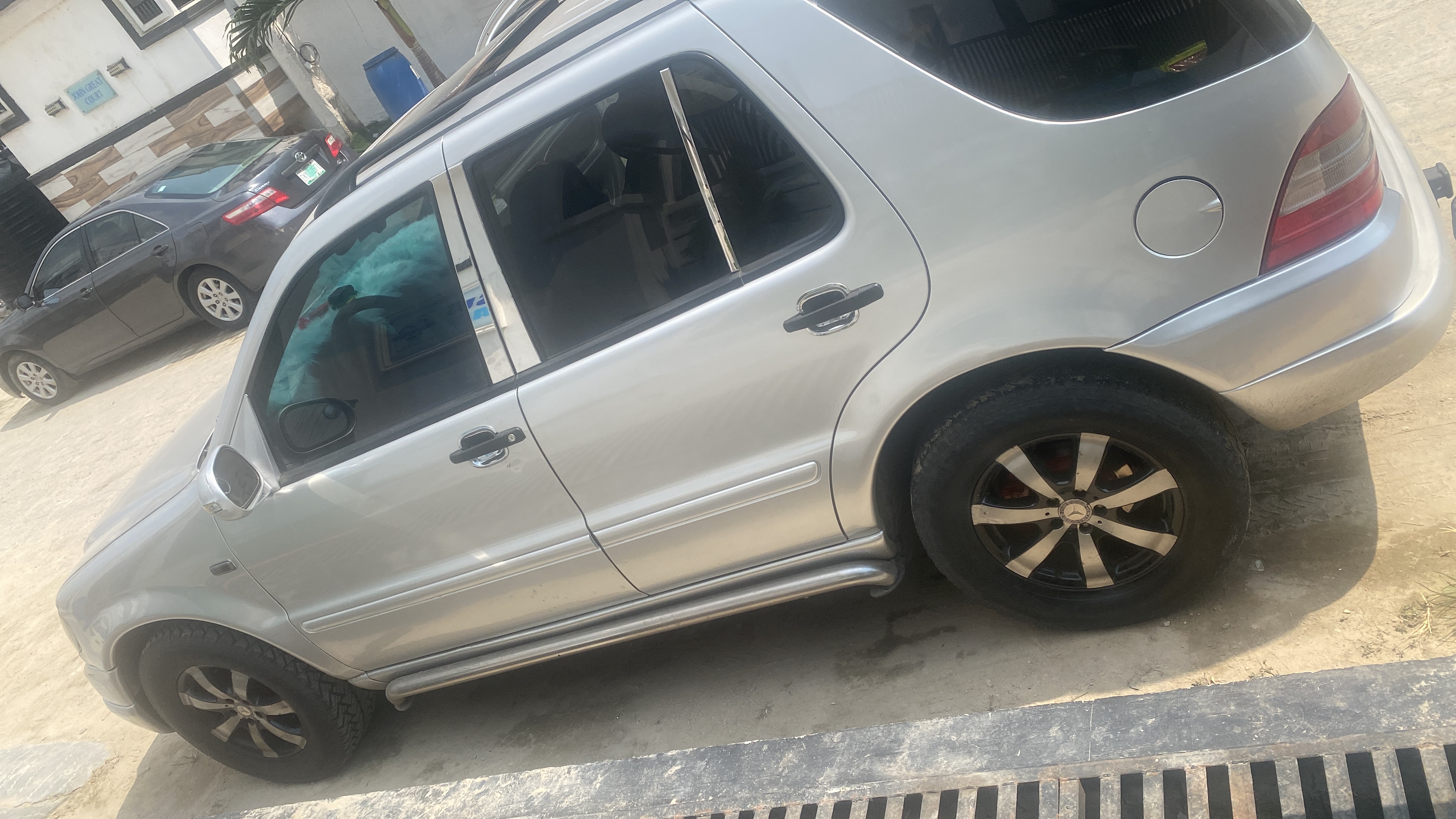 Buy 2001 foreign-used Mercedes-benz Ml320 Lagos
