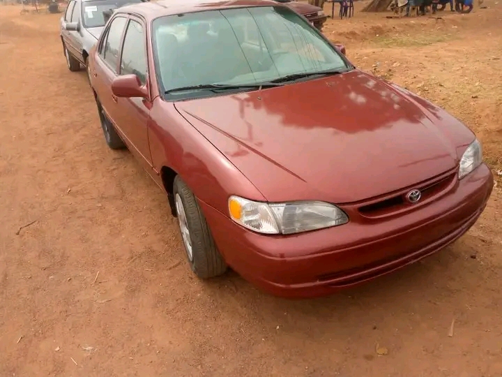 Buy 2000 used Toyota Corolla Rest-of-Nigeria